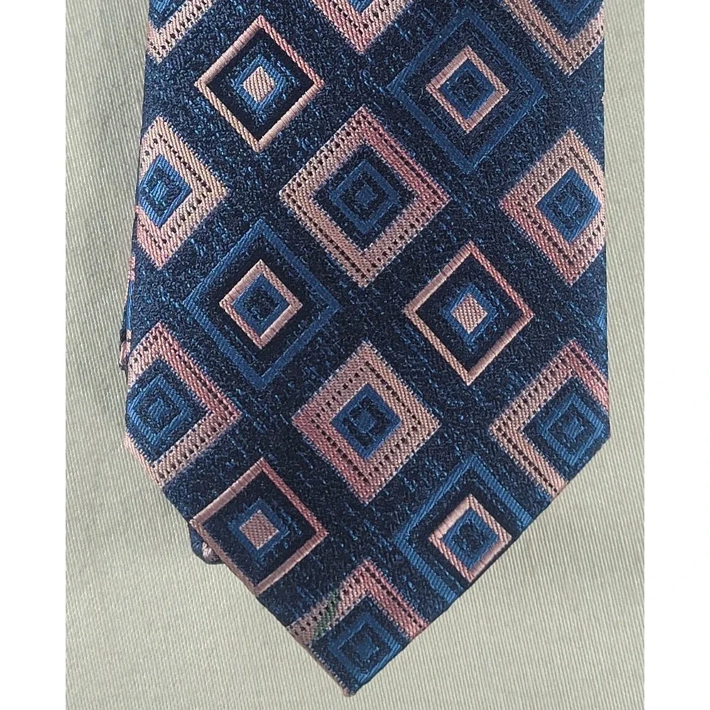 Stacy Adams Necktie And Handkerchief Set Blue & Purple Diamonds 57